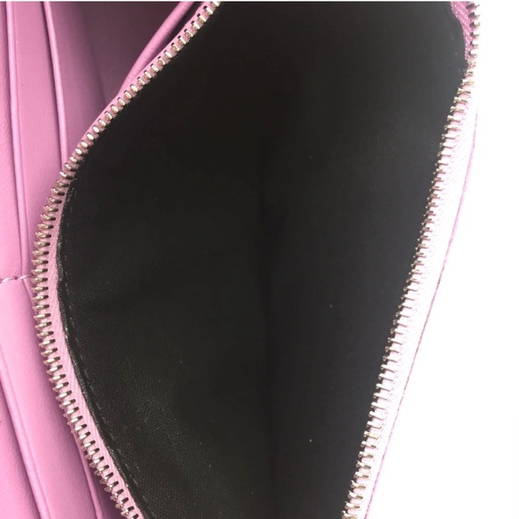 Balenciaga Hourglass Leather Wallet-On-Chain Authentic Like-New - Picture 14 of 16